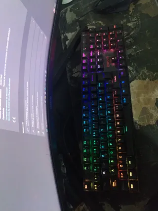 PC Gaming Completo con cristal templado