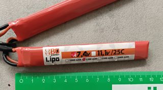 Batteria LiPo 7,4V airsoft softair