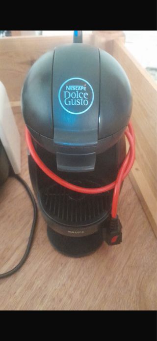 Cafetera nescafe dolce gustó