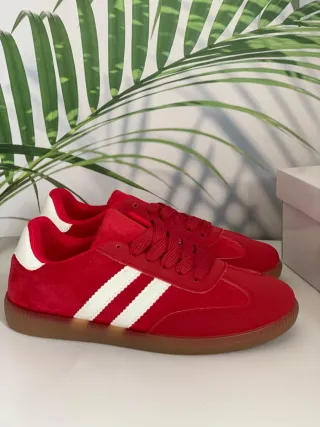 Zapatillas mujer. Número 39