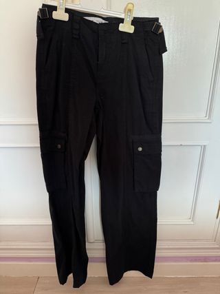 Pantalones cargo Bershka negros
