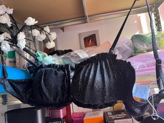 Bañador negro con billitos