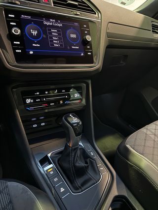 Volkswagen Tiguan R-Line 150cv