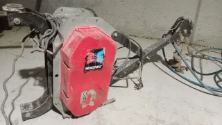 Maquinillo eléctrico 300kg  con puntales para suje