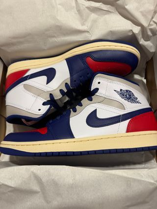 Jordan mid 1 vendo 150€ nuevas tallas 43
