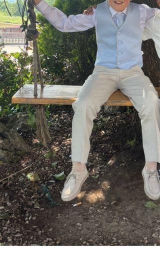 Traje comunión niño blanco y beige