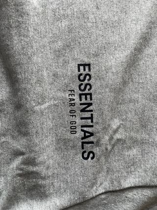 Camiseta Essentials gris oversize S