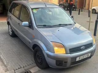 Ford Fusion 2006, funciona bien, 350 mil kms,