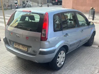 Ford Fusion 2006, funciona bien, 350 mil kms,