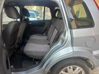 Ford Fusion 2006, funciona bien, 350 mil kms,