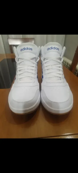 Zapatillas Adidas Blancas y Azules