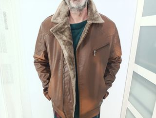 Cazadora aviador, marrón. Talla L