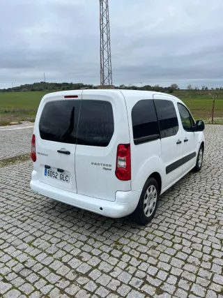 Peugeot Partner 2010