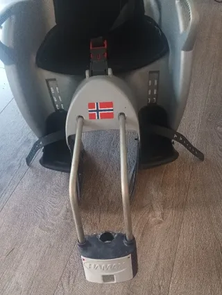 Silla para bicicleta con bandera Noruega