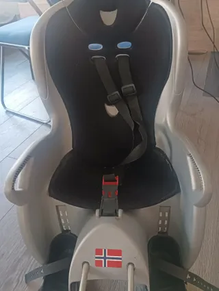 Silla para bicicleta con bandera Noruega