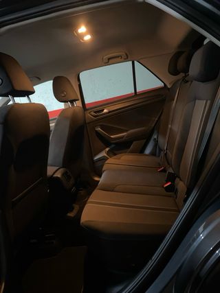 Volkswagen T-Roc 2021 diesel y automatico