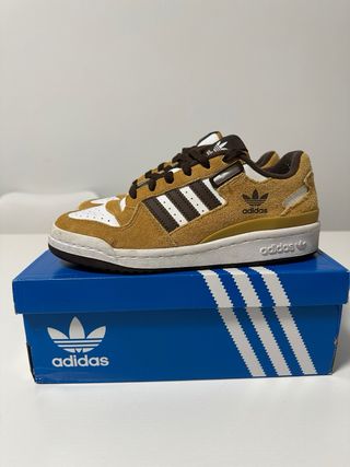Zapatillas Adidas Forum Low Marrones y Blancas