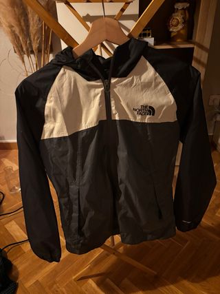 Cortavientos The North Face Beige y Negro