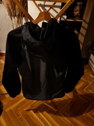 Cortavientos The North Face Beige y Negro