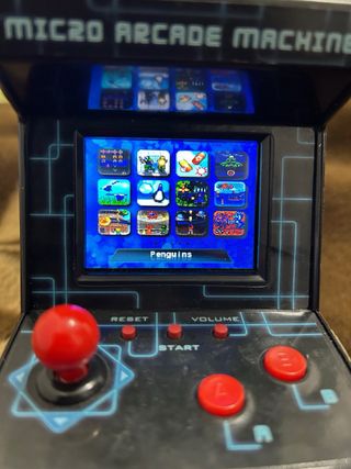 Consola Micro Arcade Machine Negra y Roja