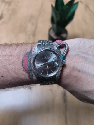 Ricoh Dynamic Wide - Estilo "Datejust" Calibre 061