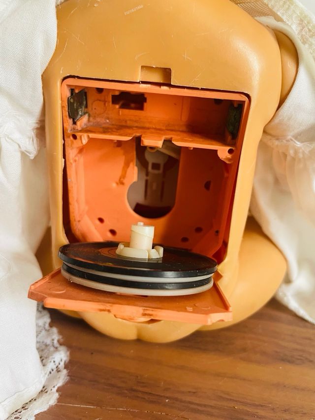 Muñeco Famosa Puly Bebé Rubia Ojos Azules