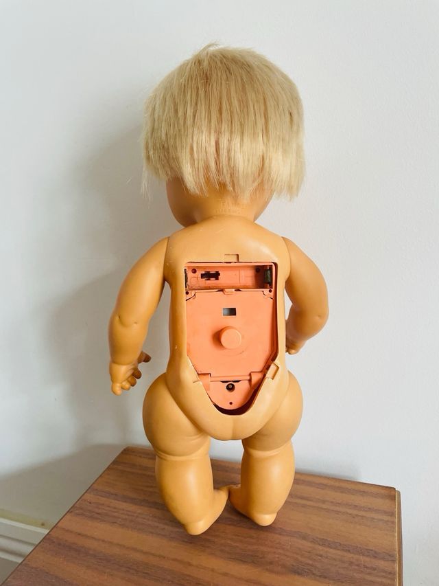 Muñeco Famosa Puly Bebé Rubia Ojos Azules