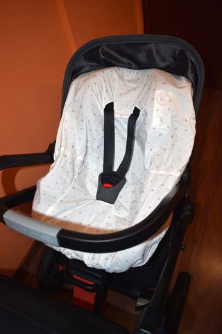 Trío Jane Muum (Capazo + Portabebé + Silla)