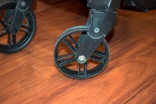 Trío Jane Muum (Capazo + Portabebé + Silla)