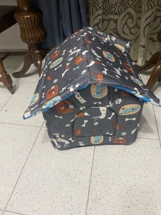 Casita para perro pequeño muy comoda