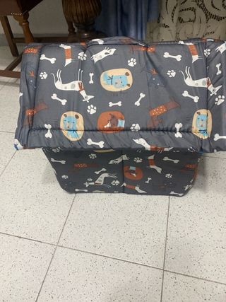 Casita para perro pequeño muy comoda