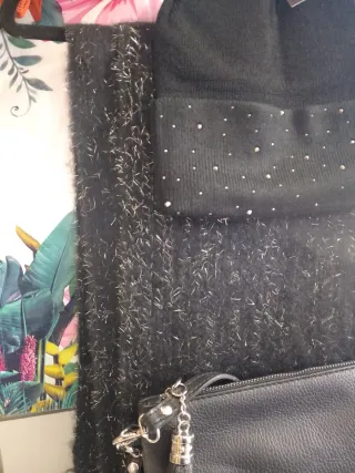 Tracolla vera pelle più sciarpa