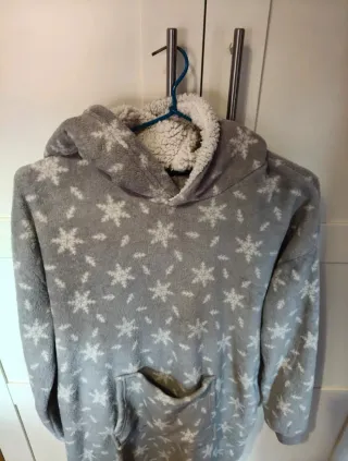 Bata polar con copos de nieve Talla XS