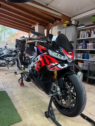 Aprilla tuono v4 1100 factory (2024)