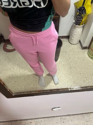 Nuevito chandal rosa precioso!