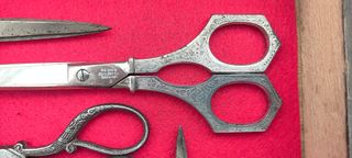 Lotto di 7 forbici antiche