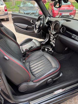 MINI Jhon cooper works 2011