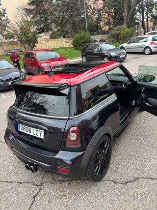 MINI Jhon cooper works 2011