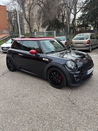 MINI Jhon cooper works 2011