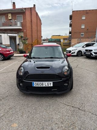 MINI Jhon cooper works 2011