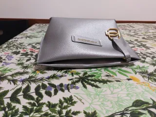 Pochette beauty Piquadro color argento