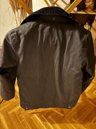 Parka impermeable Barbour niño negra