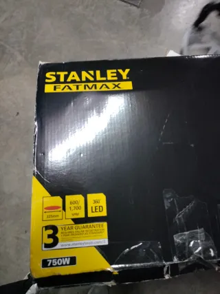 Jirafa Stanley Fatmax 750W + Aspiradora Dexter
