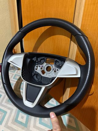 Volante Seat Ibiza 6J Cuero Perforado y liso.