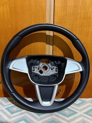 Volante Seat Ibiza 6J Cuero Perforado y liso.