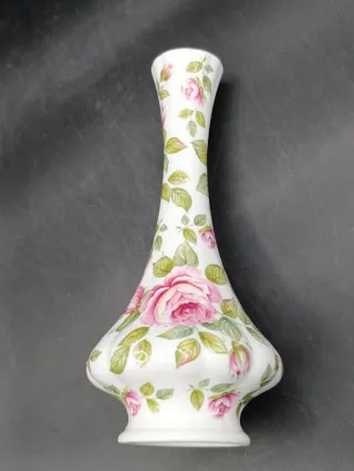 Jarrón Porcelana Inglesa Queen's Rosas