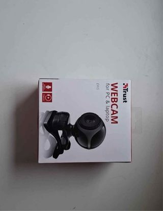 Conjunto Novo – Teclado Gaming + Webcam Trust