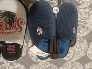 Zapatillas de casa número 40.Nuevos con etiquetas