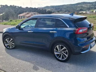 KIA Niro 2017 HYBRID IMPECABLE!!