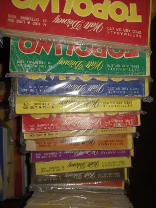 Lote 85 Fumetti Topolino con placca in metallo